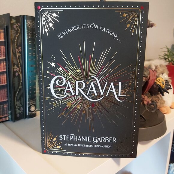 Special edition Return to Caraval set by Stephanie Garber - Picture 5 of 7